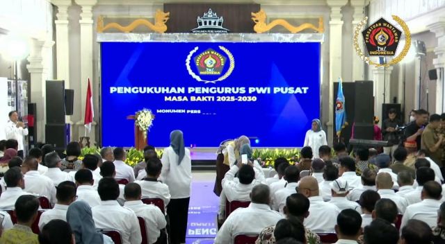 Menkomdigi RI Hadiri Pelantikan Pengurus PWI Pusat 2025-2030