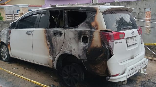 Mobil Advokat dibakar OTD, diduga Ada Kaitan Perkara yang ditanganinya