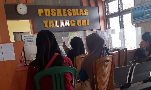 Tiga Jam di Loket Pendaftaran, Warga Soroti Buruknya Pelayanan Puskesmas Talang Ubi