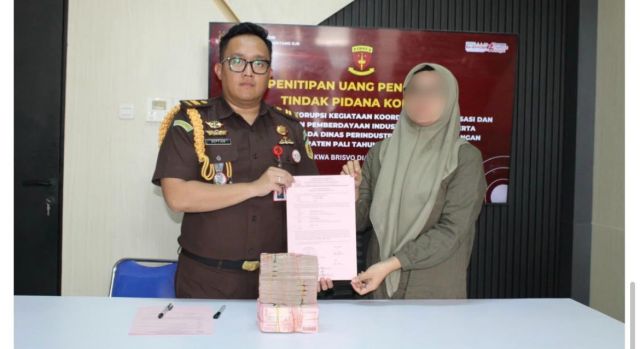 Istri Terdakwa Korupsi di PALI Titipkan Uang Pengganti Rp200 Juta ke Kejaksaan