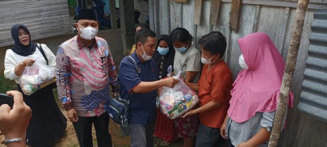 Mata Peduli dan PBB PALI Salurkan Bantuan Paket Sembako