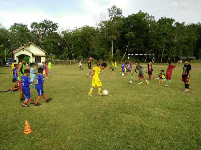 Horee.. di PALI Sudah Ada Sekolah Sepakbola Loh
