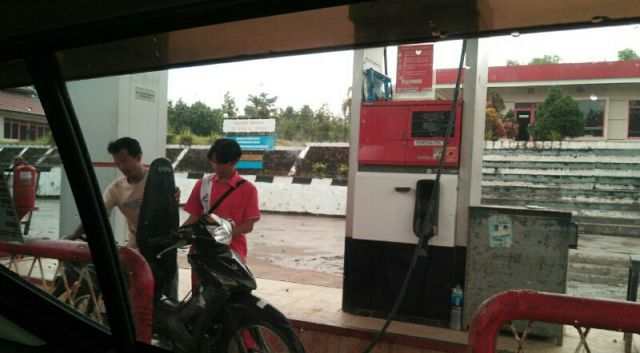 Premium Semakin Langka