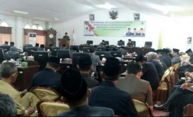 DPRD Sahkan APBD 2018