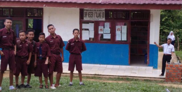 Tiga Tahun SMPN 8 Talang Ubi Masih Numpang