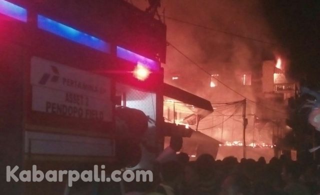 Si Jago Merah Amuk Pasar Pendopo