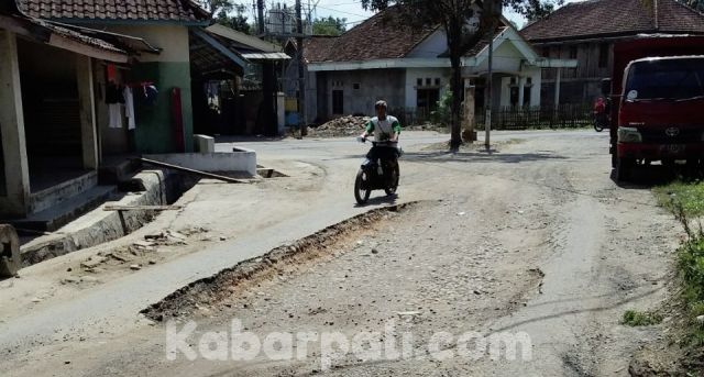 Ada 'Kolam' di Jalan Purun - Tanah Abang, PUBM Pastikan Segera Perbaiki