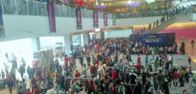 Liburan, Warga PALI Ramai-ramai Tamasya ke Luar Kota