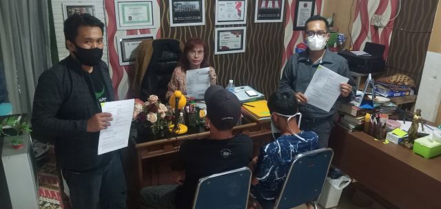 Mohon Bantuan, Orangtua Tiga Korban Pencabulan Datangi LBH PALI