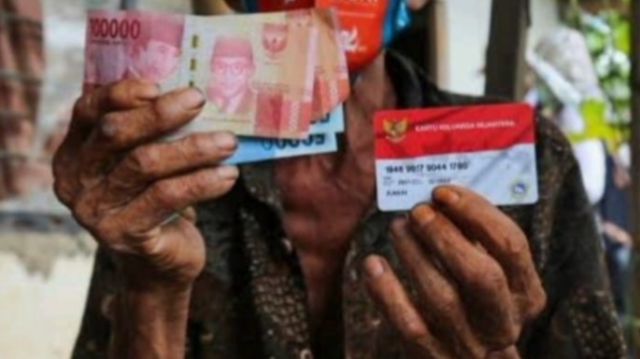 Pendamping PKH diduga Kampanye, Kepala Dinsos PALI Tutup Mata?
