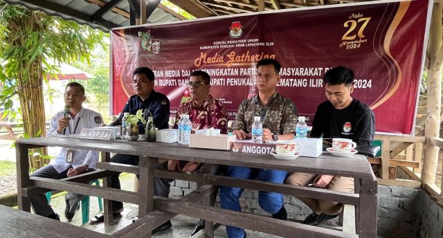 Tingkatkan Sinergitas Jelang Pilkada, KPU PALI Ngopi Bareng Media Massa