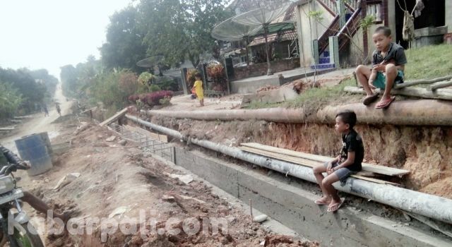 Pipa Pertamina di PALI Sudah Lapuk dimakan Usia. Seharusnya Segera diganti!