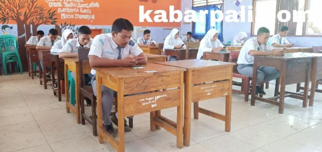 Pakai Smartphone, SMKN I Penukal Gelar UASBN