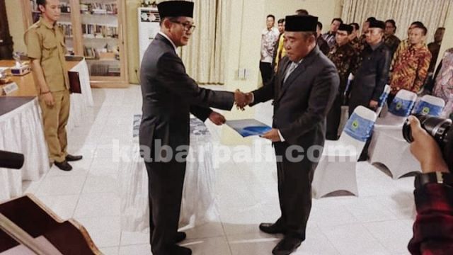 Bupati Lantik Syahron Nazil Sebagai Sekda PALI