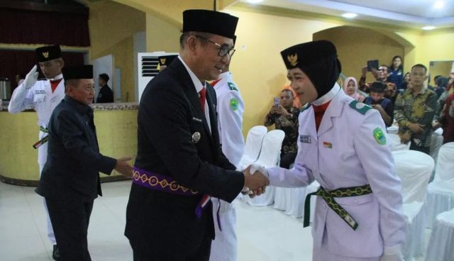 Telah dikukuhkan Bupati, Paskibraka PALI Siap Kibarkan Bendera pada HUT ke-78 RI