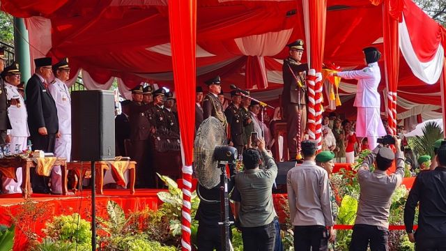Bupati PALI Heri Amalindo Ikuti Upacara Pengibaran Bendera Peringati HUT RI ke-78 