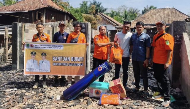 BPBD PALI Salurkan Bantuan Tanggap Darurat untuk Korban Kebakaran di Dusun 8 Desa Babat