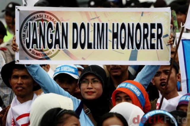 Sekolah Lambat Urus Dana BOS, Guru Honor Belum Gajian