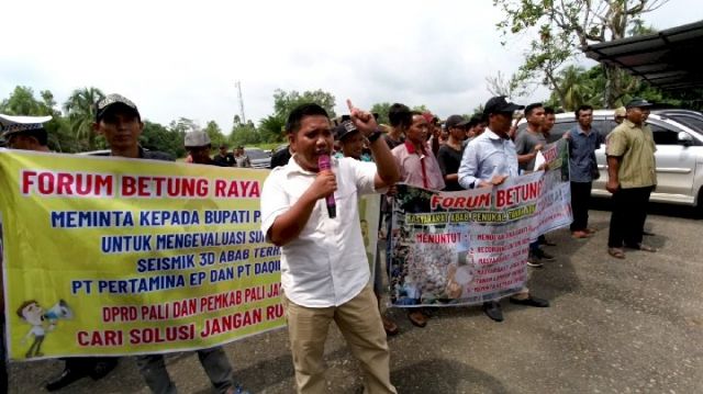Datangi DPRD dan Pemkab PALI, Warga Tedampak Seismik Minta Solusi