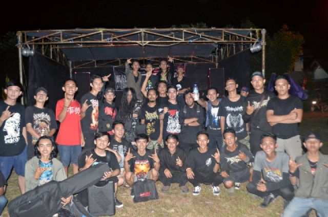 10 Band Cadas Meriahkan Muara Enim Metalhead Distortion