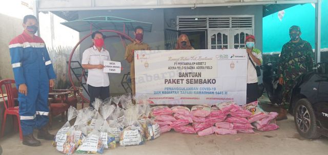 Ringankan Beban Masyarakat, SKKMigas - KKKS Pertamina EP Asset 2 Field Adera Salurkan Bantuan Paket Sembako