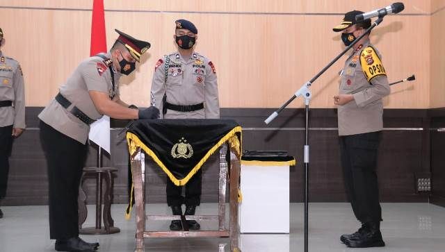 Delapan Perwira dimutasi, Termasuk Kapolres PALI